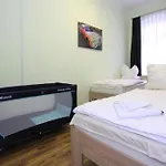 Gruppenunterkunft Fuer 12 Personen In *