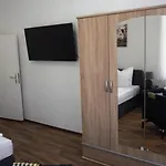 Gruppenunterkunft Fuer 12 Personen In *