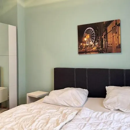 Gruppenunterkunft Fuer 12 Personen In Ferienhaus