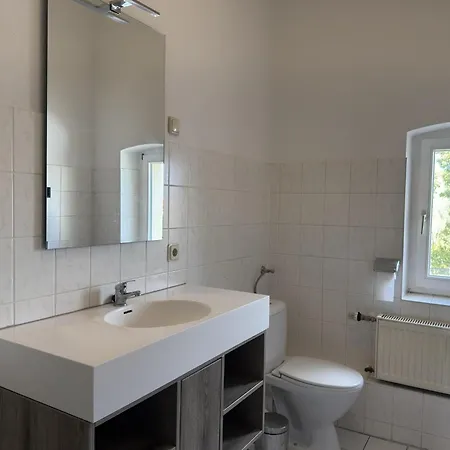 Ferienhaus Gruppenunterkunft Fuer 12 Personen In *